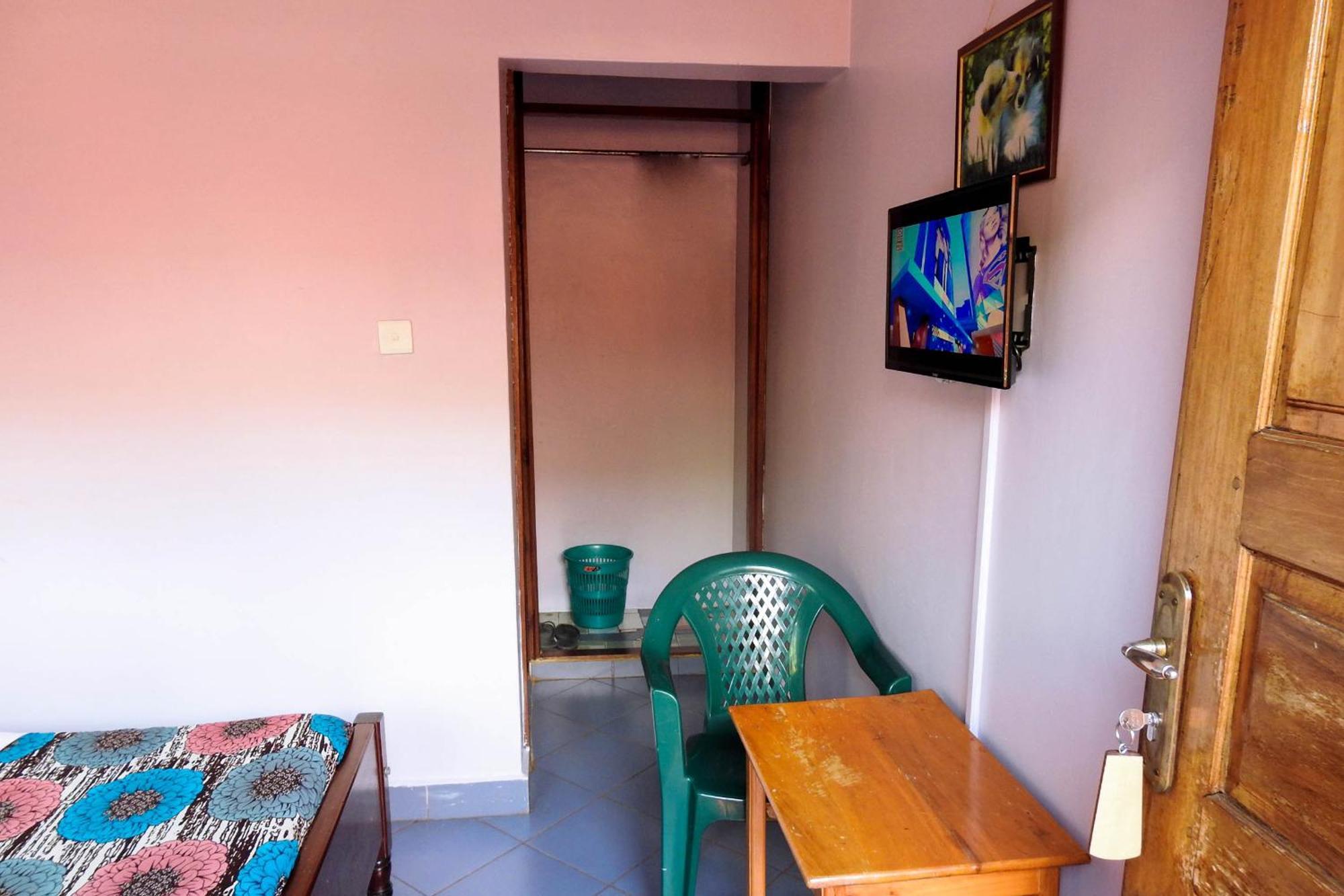 Westend Motel Fort Portal Eksteriør bilde